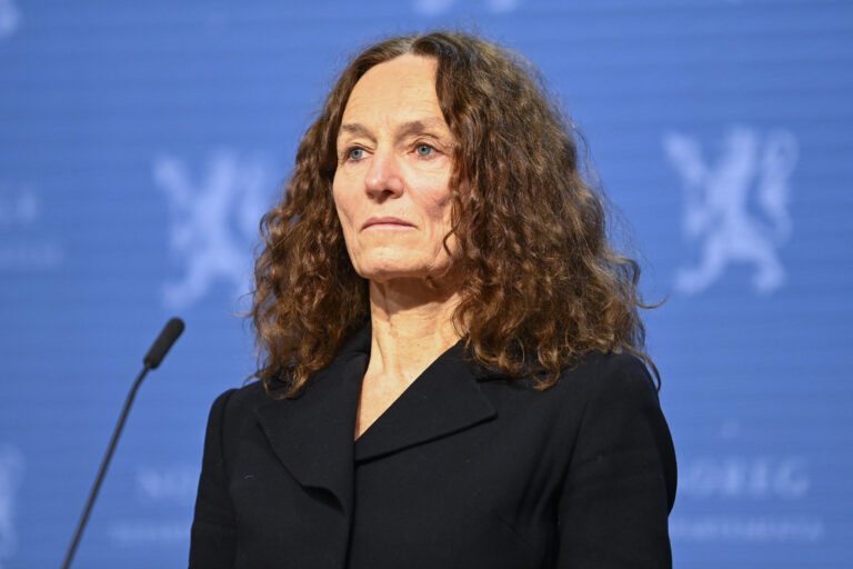 FHI-direktør Camilla Stoltenberg under regjeringens pressekonferanse om koronasituasjonen i Oslo i Marmorhallen.