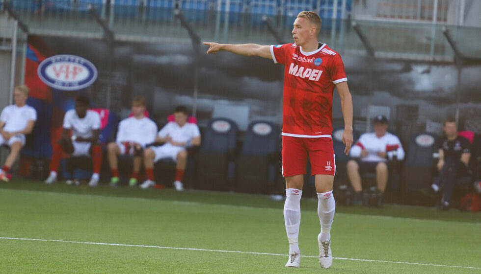 Matias Aadnøy er hardt skadet, men har fått trygghet for fremtiden gjennom en ny kontrakt med KIL. Han er positiv i forhold til hvordan lagkameratene kommer til å gjøre det, men får trolig ikke bidratt så mye selv i 2022.