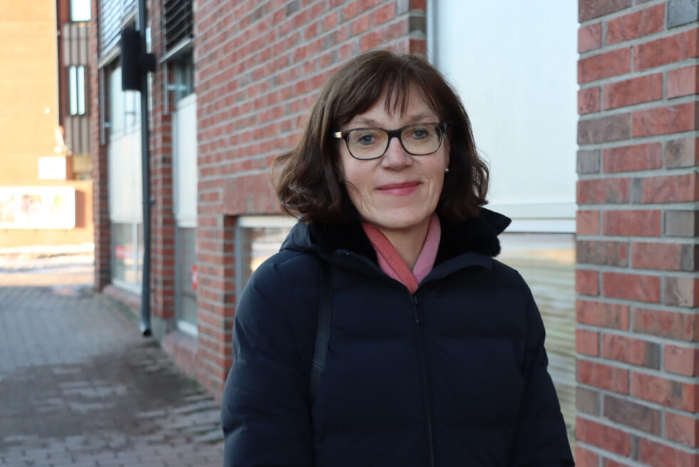 Inger Noer ser ikke noe poeng i å dele opp regionen i to.