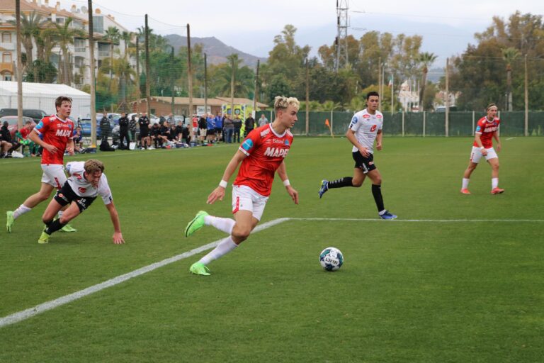 Martin Hoel Andersen utliknet første gangen, Sogndal ble til slutt for sterke.