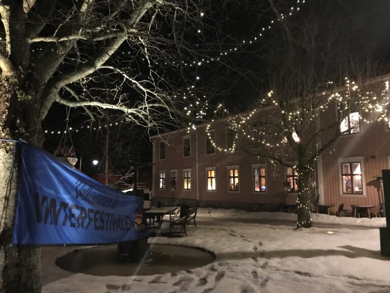 Mens vi venter på våren gjøres papirarbeidet unna for utvidelse av utendørs serveringsområde ved Kafe Bohem i Øvrebyen.