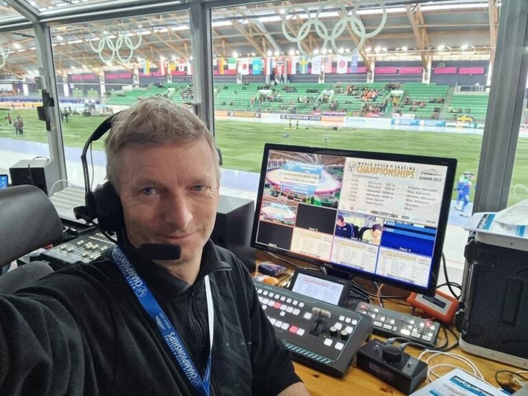 Erik Martinsen fra Kongsvinger var arenaprodusent i under skøyte-VM i Vikingskipet i helgen.