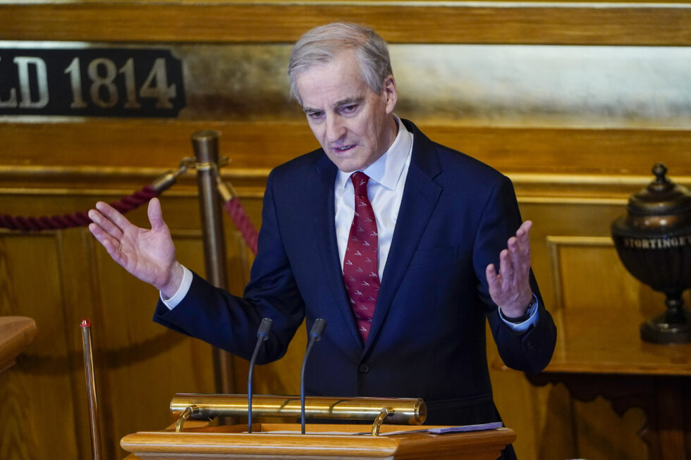 Statsminister Jonas Gahr Støre (Ap) holder en redegjørelse for Stortinget om krigen i Ukraina.