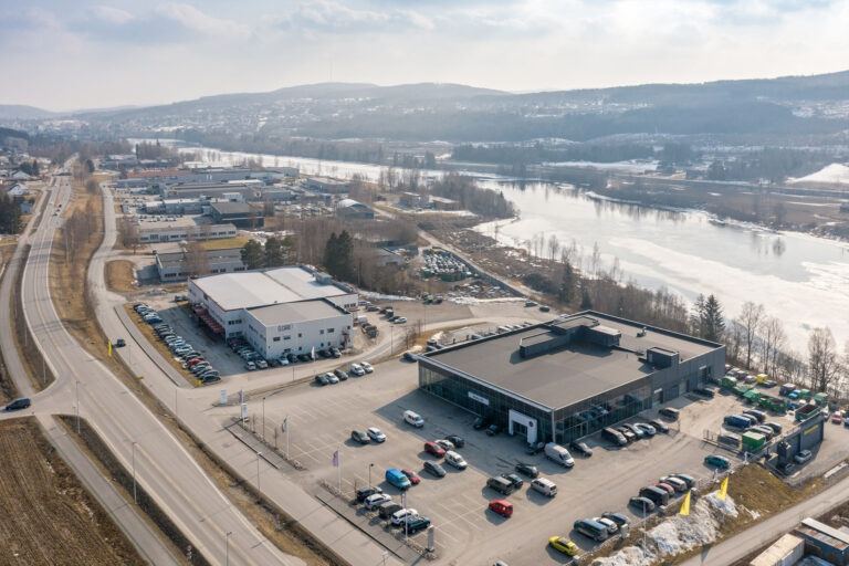 Industrivegen 55 på Langeland ligger nå ute for salg.