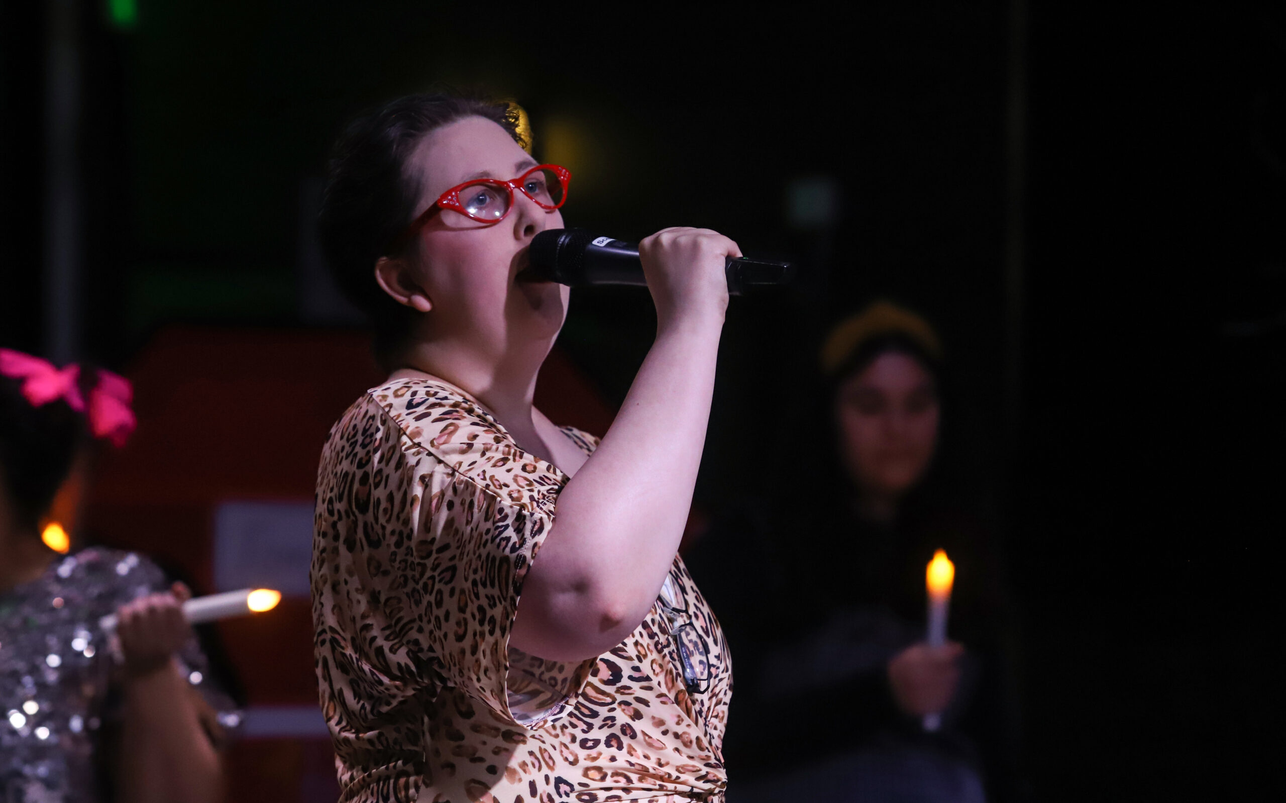 Stine Bergli sørget for at folk fikk en klubb i halsen da hun sang Jahn Teigens Det vakreste som finns til sin avdøde søster.