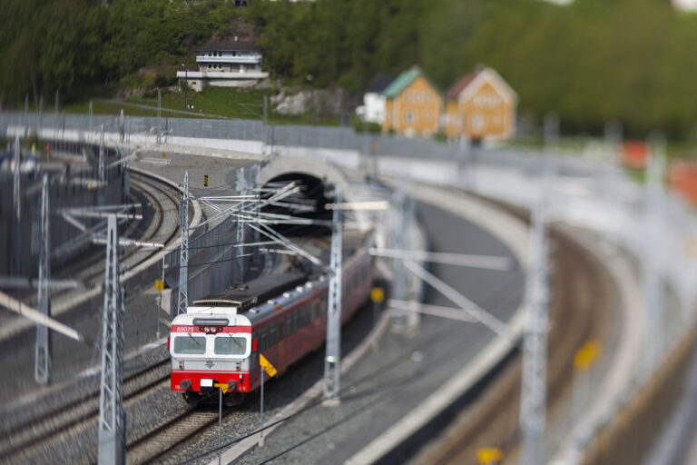 Vy og Flytoget skal konkurrere om å få drive persontrafikken på Østlandet.