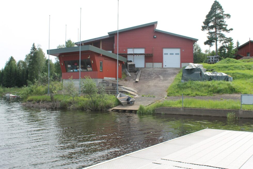 Ro- og padleklubbens anlegg ved Vingersjøen ble gjort ferdig med penger fra kommunen, fylkeskommunen og staten. Bildet er fra 2012, hentet fra klubbens Facebook-sider.