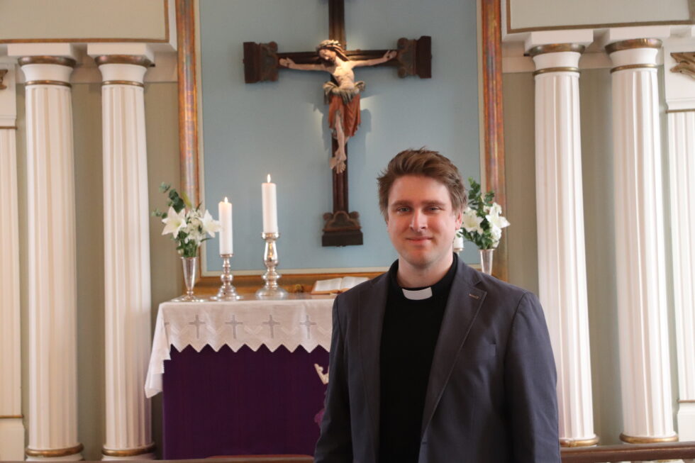 Påskens liturgi låner oss ordene som beskriver både oppturene og nedturene i våre egne liv, mener prost Magnus Jansvik.