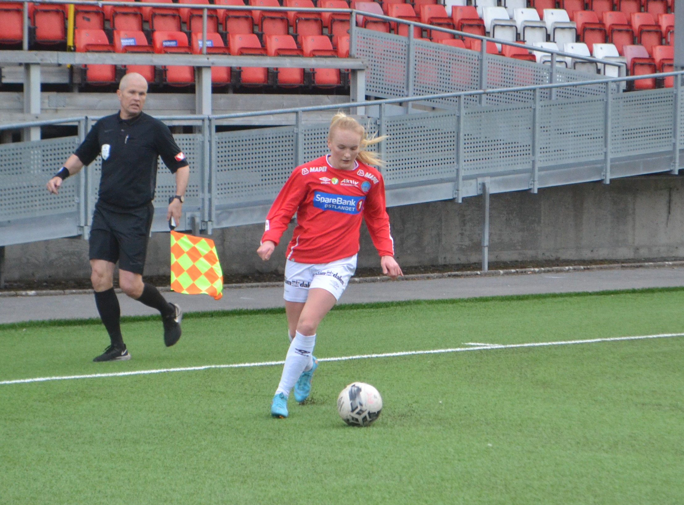 Sara Engel Fjeldseth hadde sammen med flere andre mange gode tilbud på scoring, men i dag var det vanskelig å få ballen over streken.