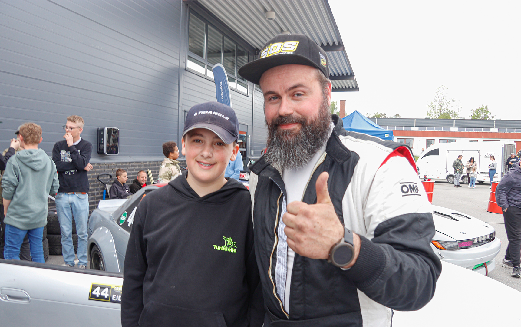 Vant tur: Lucas André Husby sammen med Joakim Eidsmo-Sand før driftingrunden.