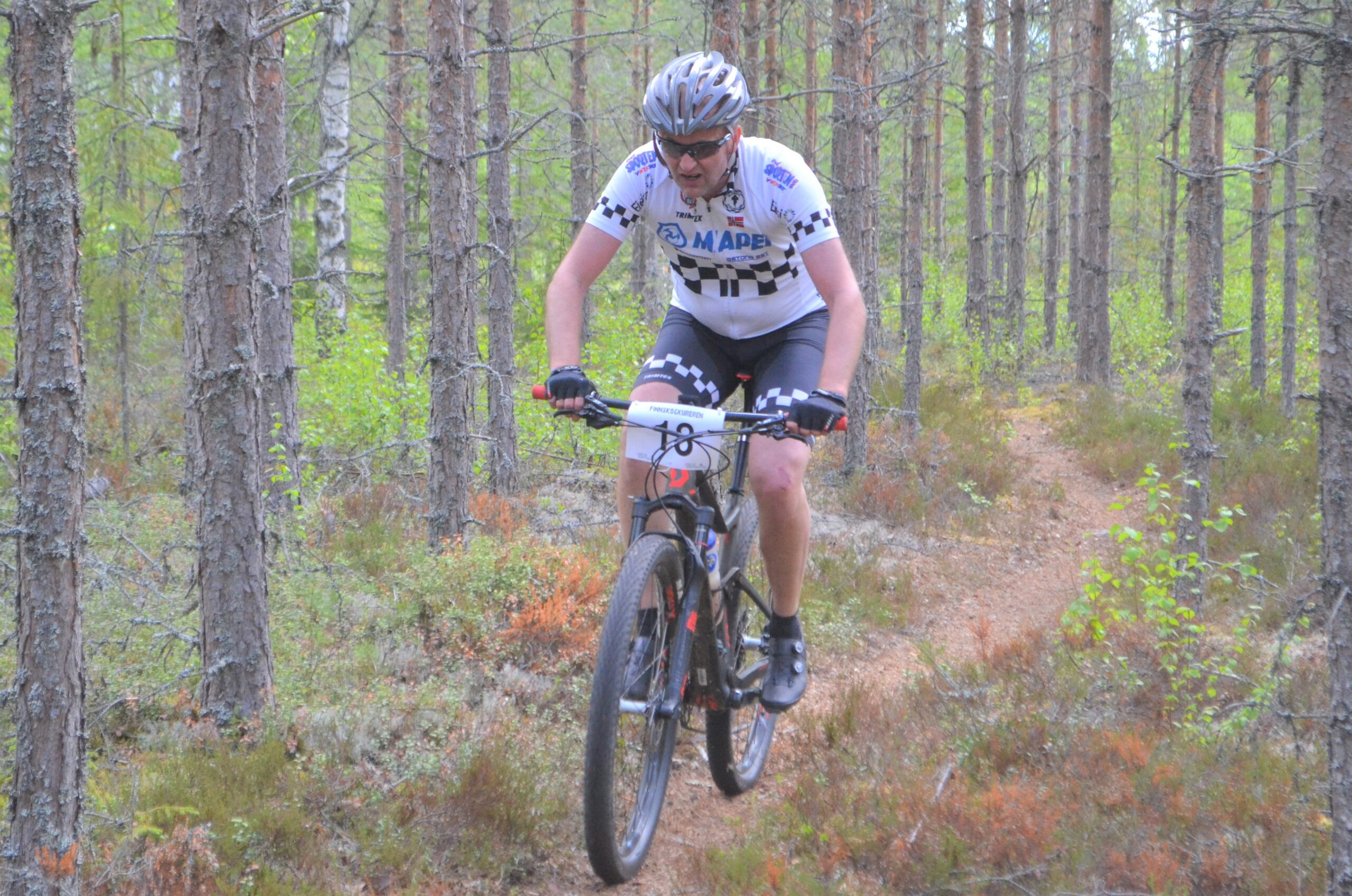 Tormod Snekkermoen i fint driv rett før runding etter en runde av Finnskogkurreren 2022.
