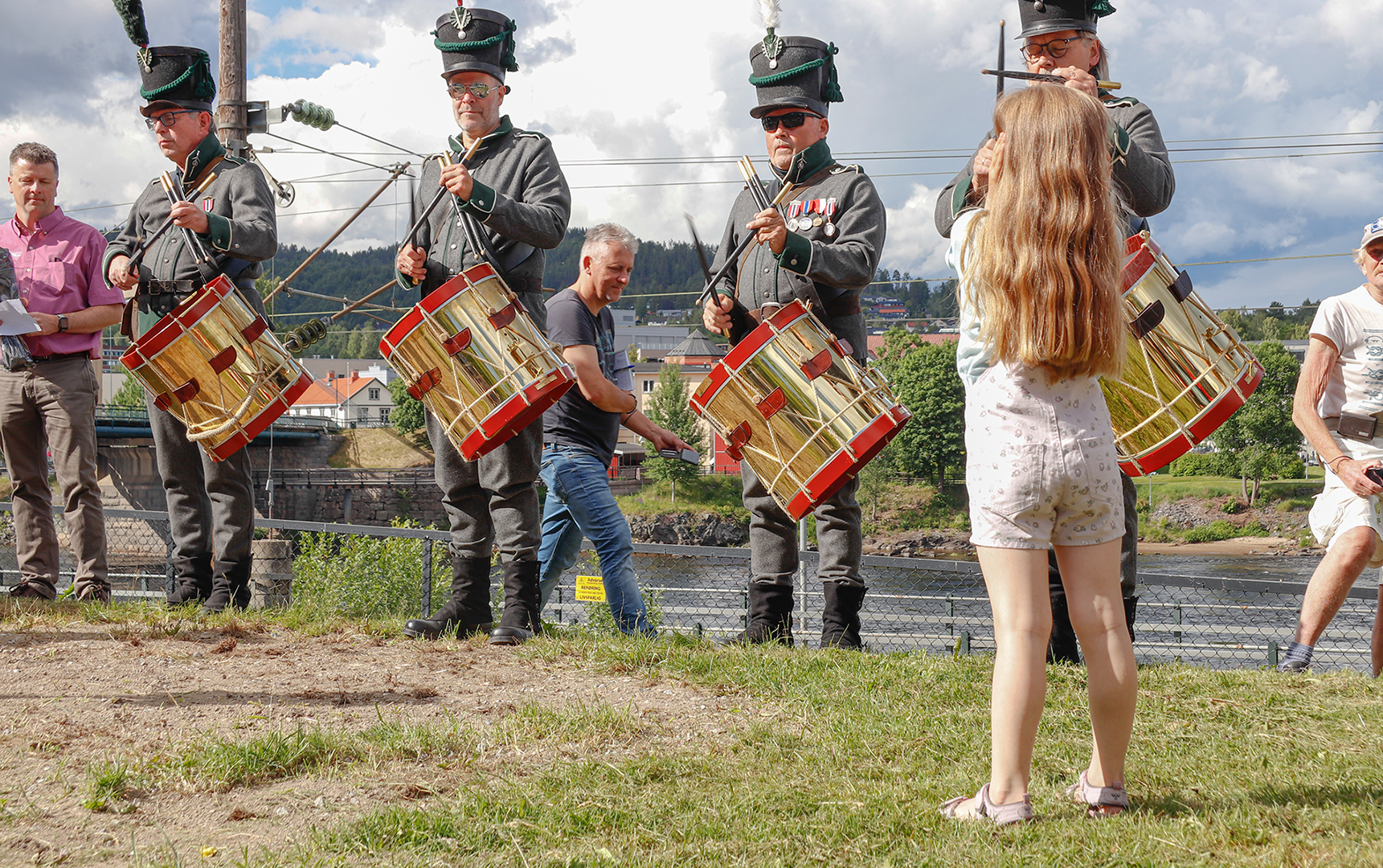 Kanskje litt vel høy lyd fra tamburene?