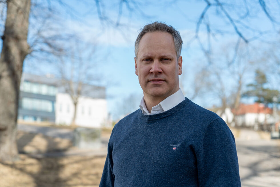 Samferdselsminister Jon-Ivar Nygård har hatt møter med de berørte fylkeskommunene samt Naturvernforbundet om motorveiutbygging, opplyser han til vår avis.