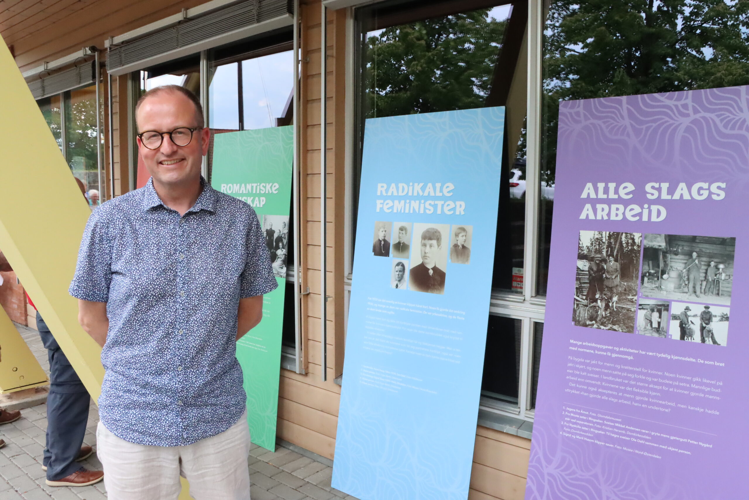 Bjørn Sverre Hol Haugen var også glad for å kunne vise frem skeive bilder.