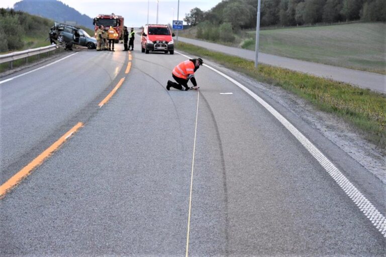 Arbeidet med å analysere årets trafikksikkerhetsulykker pågår. Kunnskapen fra dette deles med alle aktører og danner grunnlaget for arbeidet videre.