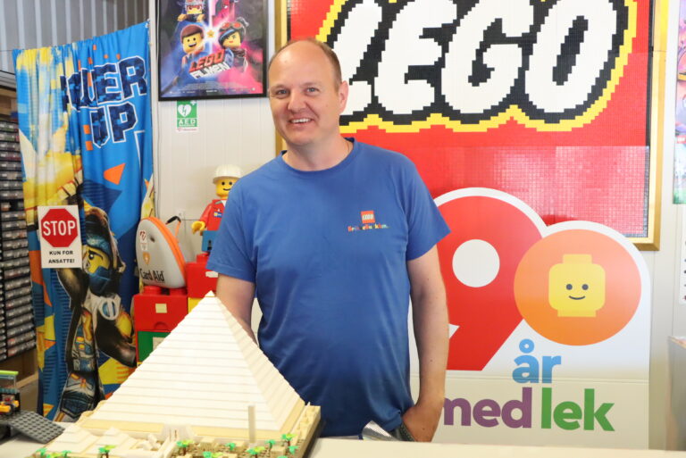 Vegard Flaamo på Brikkebutikken er åpen for nye alternativer, men har ikke tatt stilling til om Brikkebutikken må flytte hvis McDonalds kommer til Gaupevegen 2.