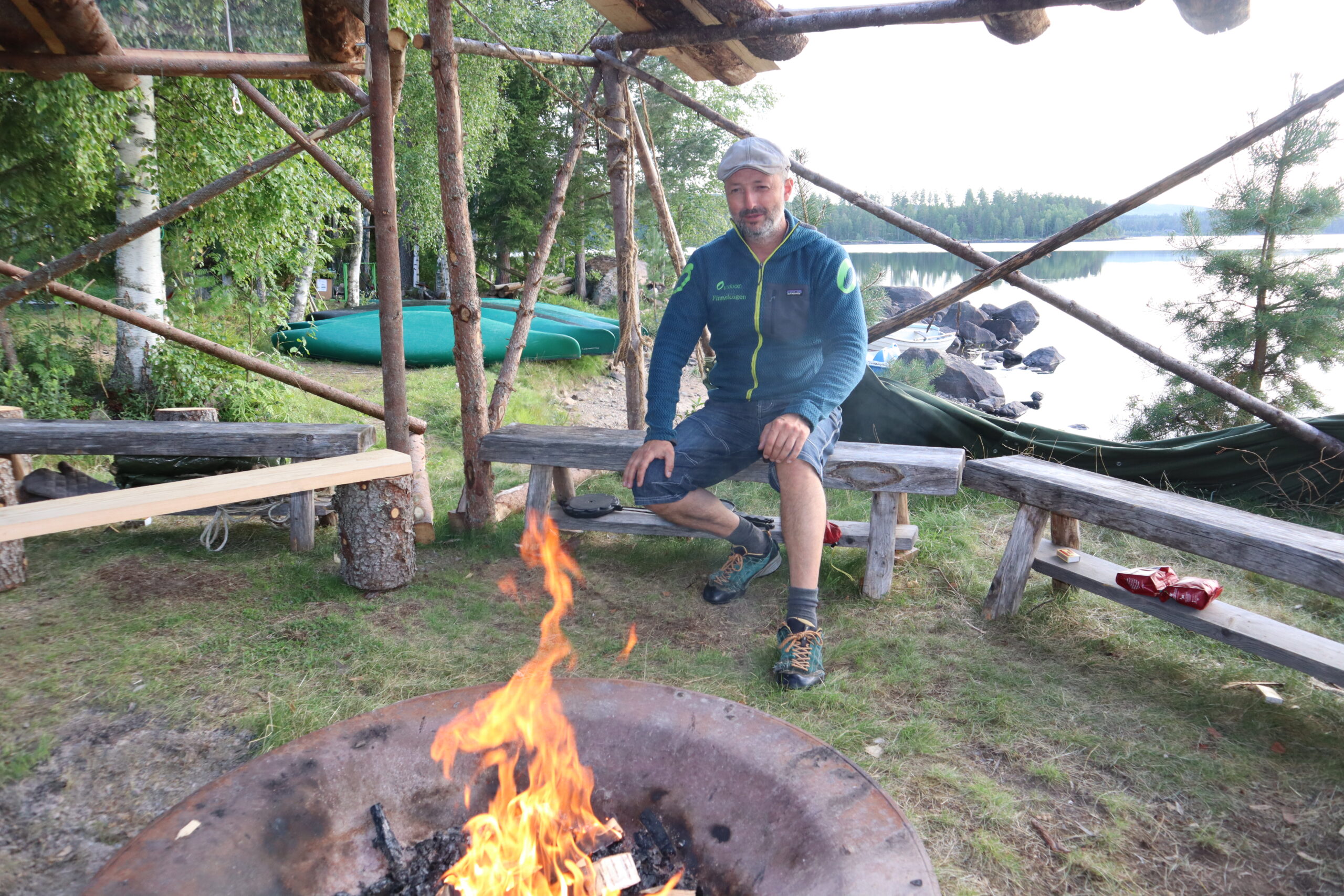 Nede ved sjøen Steinreien blir det bålkos og muligheter for både fiske og kanoturer med Knut Egil Bekkevold i Outdoor Finnskogen