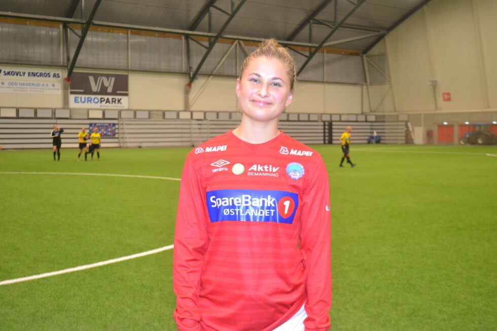Kaja Brendengen Rosenlund fikk vist for gamle lagvenninner at hun har tatt steg som fotballspiller, da hun var med å senke tidligere lagvenninner i Ottestad tirsdag kveld.