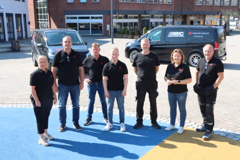 Hege Jahnsrud (t.v.), Fred Erik Wisløff Nilssen, Espen Jahnsrud, Jesper Tørrissen, Trond Arne Solberg, Else Jahnsrud og Rune Kristiansen ønsker å bli bedre kjent med både kunder og arbeidstakere fredag 2. september.