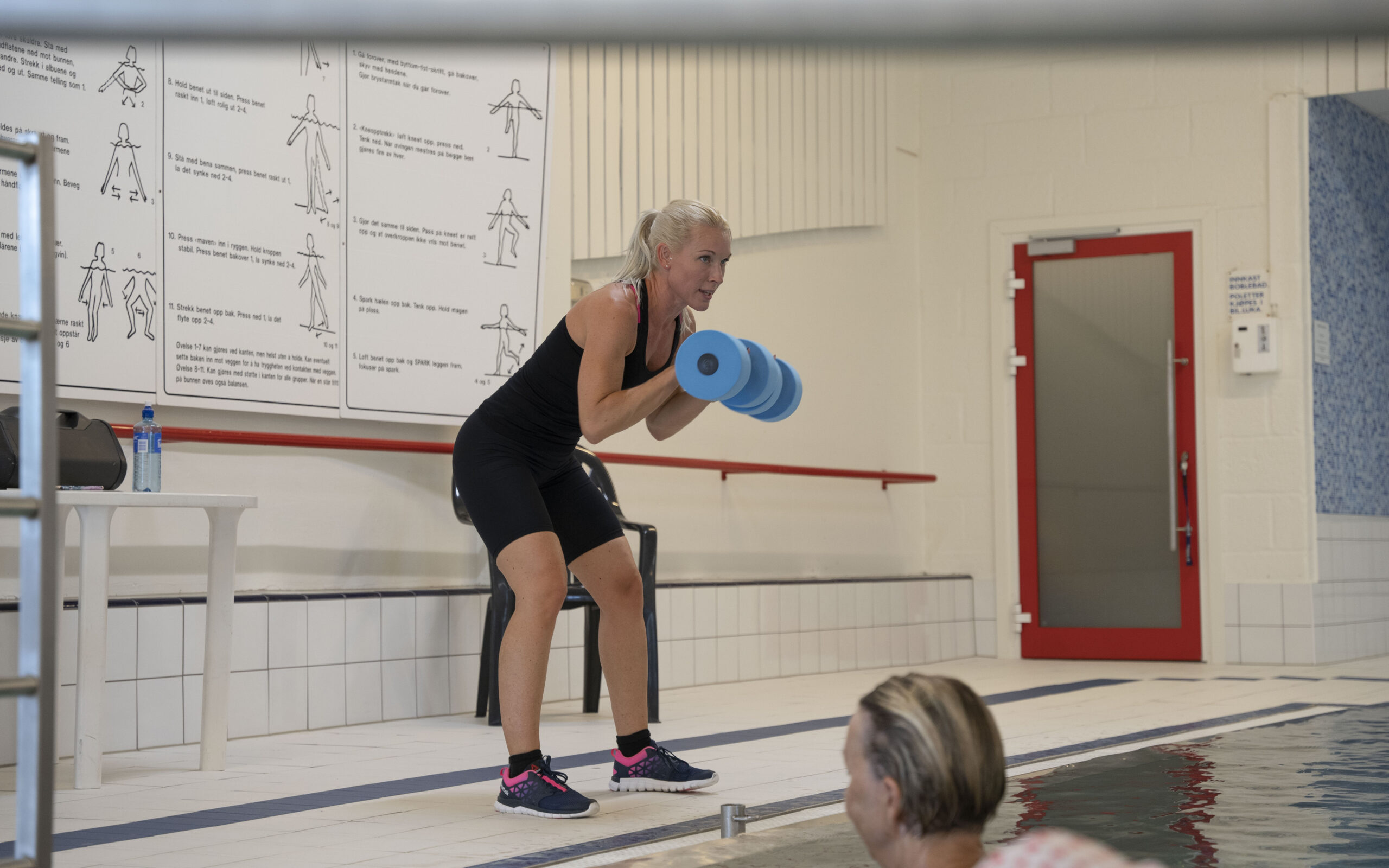 Se bildeserie! Selv var ikke Magnusson spesielt glad i vann. Hun fant veien til vann gjennom trening. Foto: Eira Egner