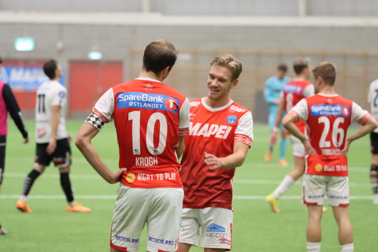 Det blir to kamper til i Kongsvingerhallen.