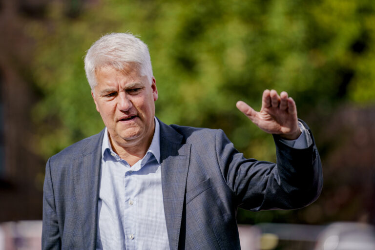 NHOs sjeføkonom Øystein Dørum etter møtet med LO og regjeringen om strømstøtte til bedrifter.