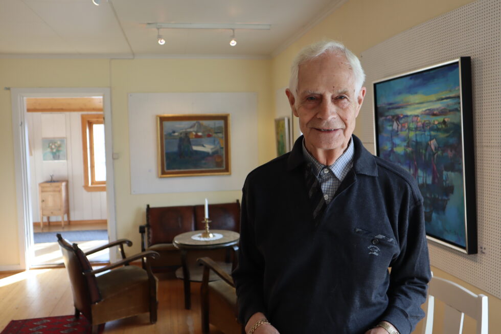 Asbjørn Bergerud trives veldig som gallerist, og det har han alltid gjort.