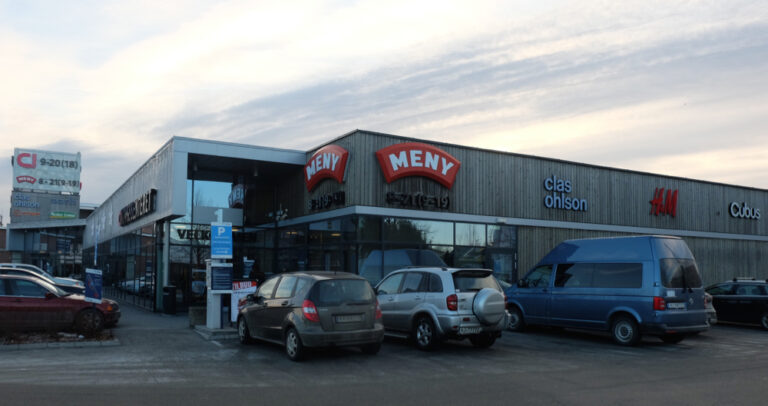 I løpet av vårparten neste år forsvinner Meny fra Kongssenteret og blir erstattet med Dollarstore.