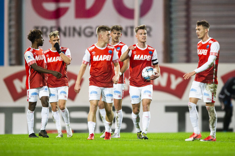 Eric Taylor (f.v.), Martin Tangen Vinjor, Mathias Bringaker, Daniel Lysgård, Harald Holter og Ludvig Langrekken gikk på en real smell mot Sandefjord.