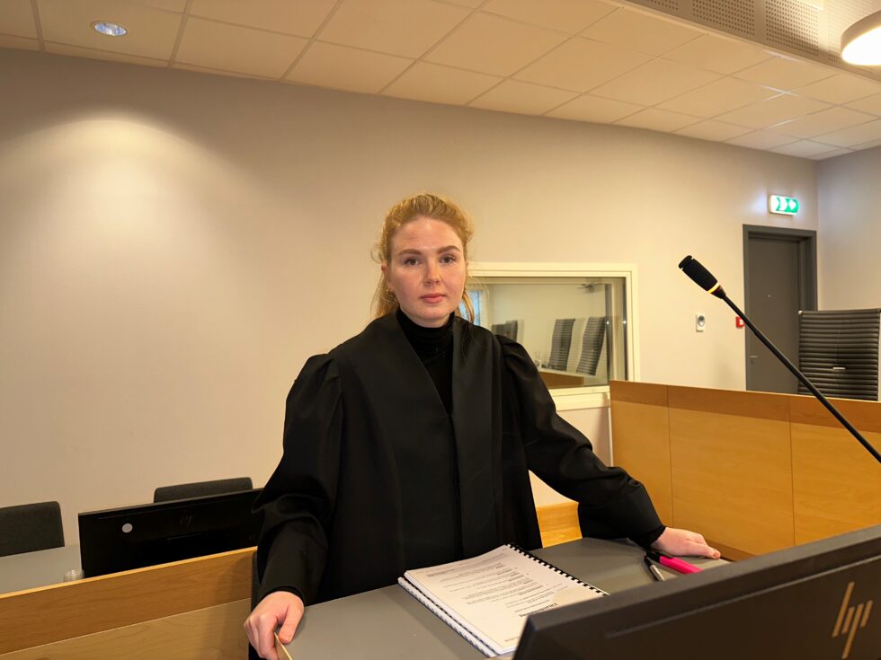 Politiadvokat Anja Ruud mener kongsvingermannen må dømmes til halvannet års fengsel for seksuelle overgrep.