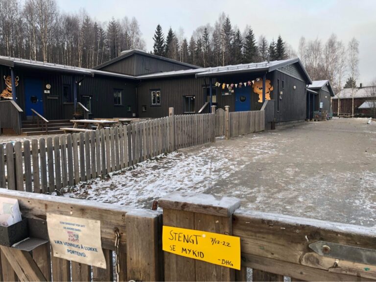 Politiet har startet etterforskning etter trusler mot ansatte ved Eskoleia barenhage.