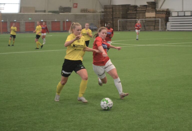 Frida Stangnes Grønhella fra Skotterud ble toppscorer i 2. divisjon. Nå blir Molde neste stopp.