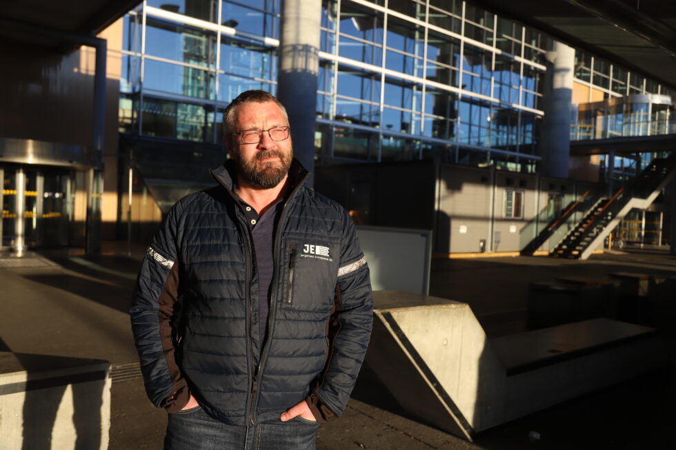 Bengt Jørgensen hevder at kommunen advarte han mot at det var en mafia som styrte i Kongsvinger. Kommunen avviser påstanden.