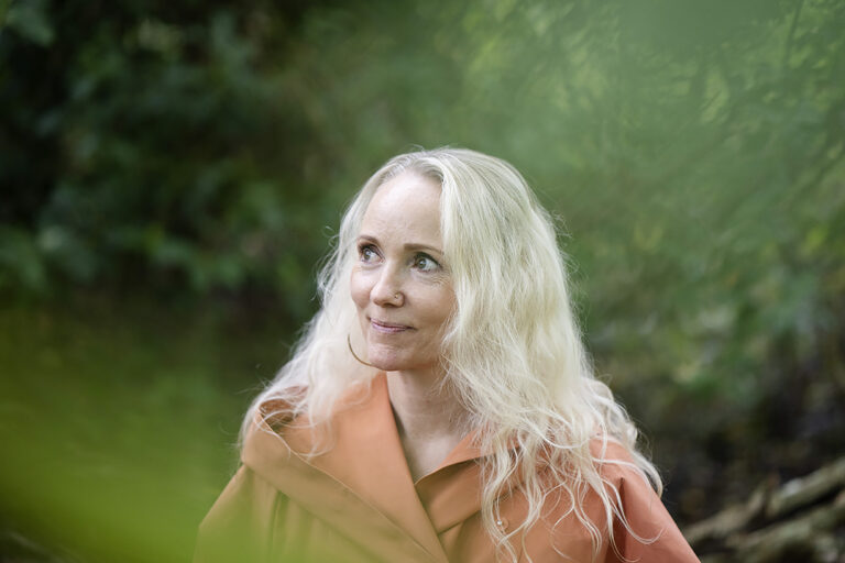 Det er 15 år siden fikk Grethe Røed brystkreft. Nå er hun kreftfri, men likevel 100 prosent ufør. Å akseptere at hun ikke ble frisk, på tross av friskmelding fra kreften, har vært en lang og tung prosess.