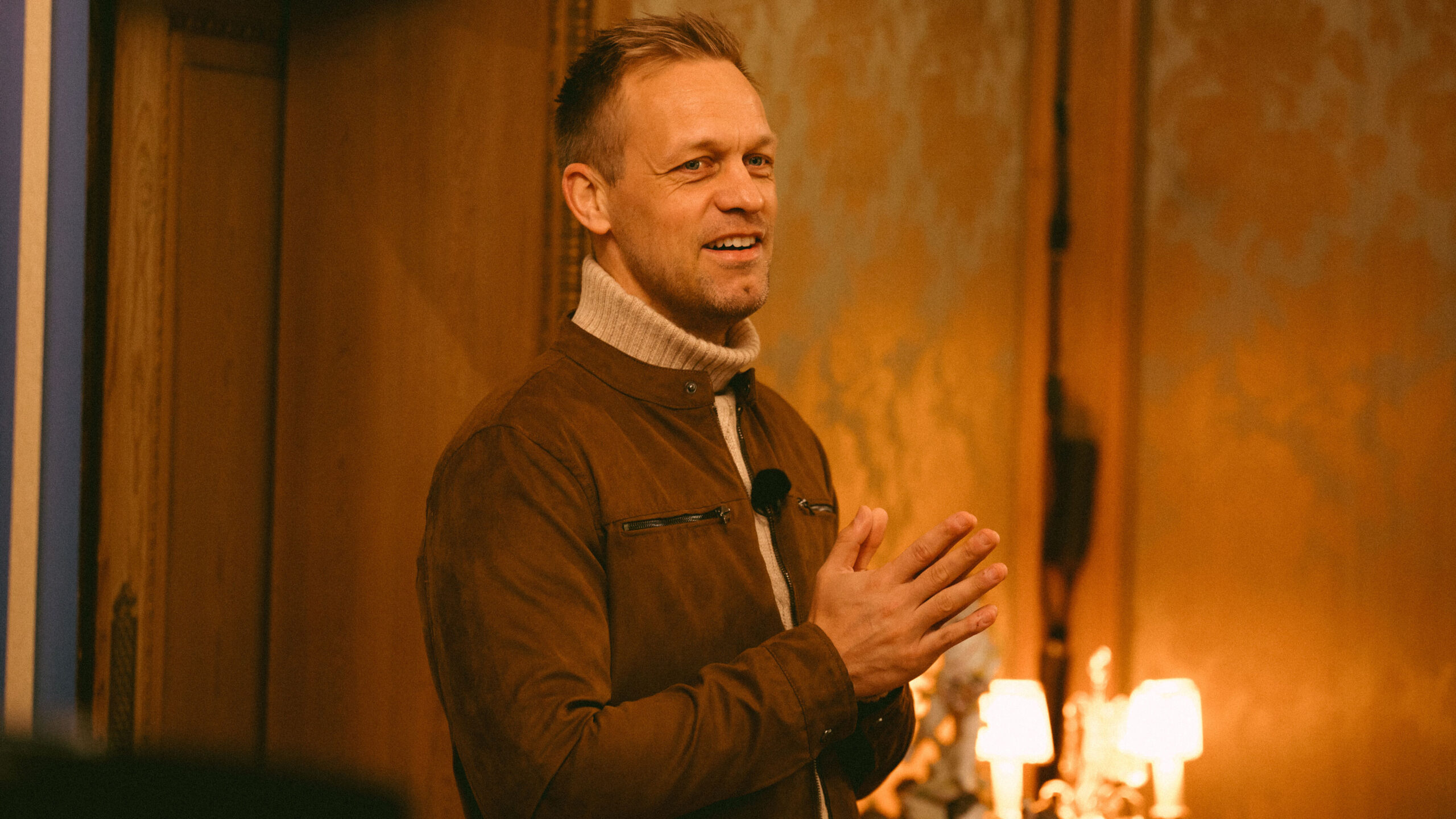 TV 2 vil ikke røpe mye fra innspillingen, men bekrefter at Mads Hansen er programleder også for den kommende sesongen som spilles inn i Kongsvinger.