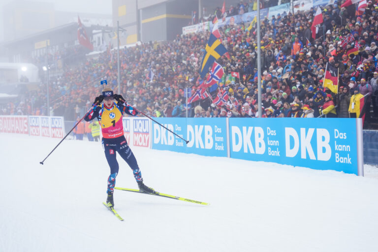 Johannes Thingnes Bø tok gullet i lørdagens sprint i Ski-skytter VM i Oberhof