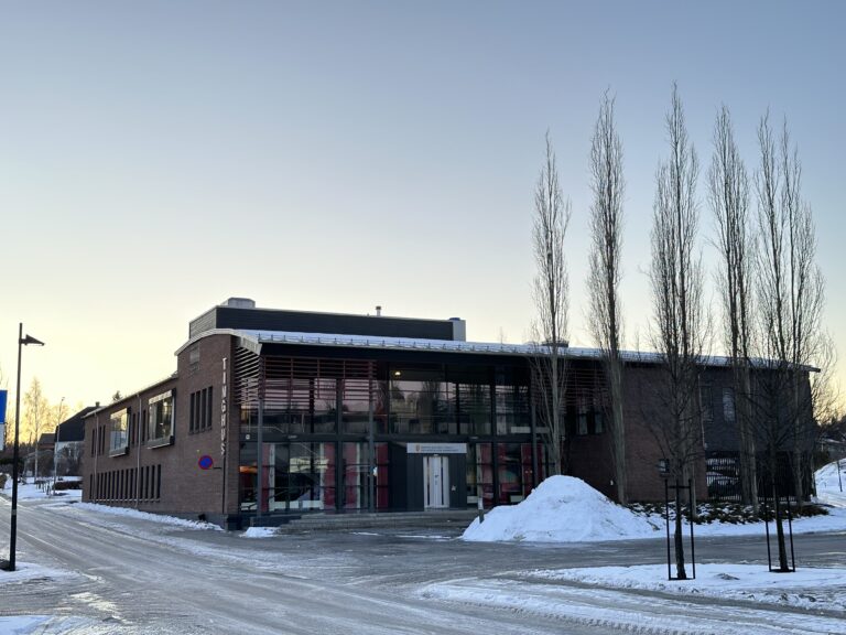 Romerike og Glåmdal tingrett ser det som skjerpende at sjåføren hadde tilbakelagt seg flere titalls mil da han ble stoppet i hasjpåvirkning i Kongsvinger