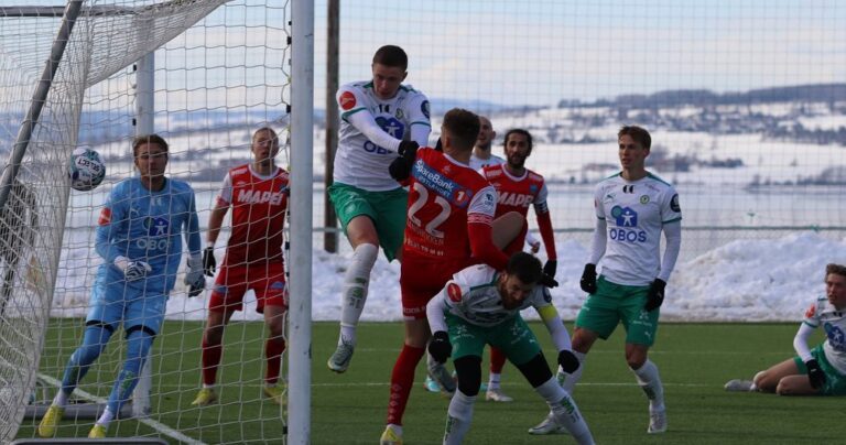 Ludvig Langrekken gikk i bakken etter sin andre scoring, men reiste seg opp igjen og var blant KILs beste borte mot HamKam.