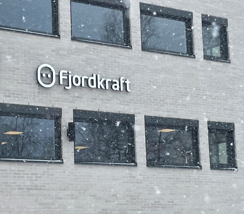 Sju ansatte på kundesenteret i Kongsvinger mister jobben når Fjordkraft avvikler kundesenteret i byen.