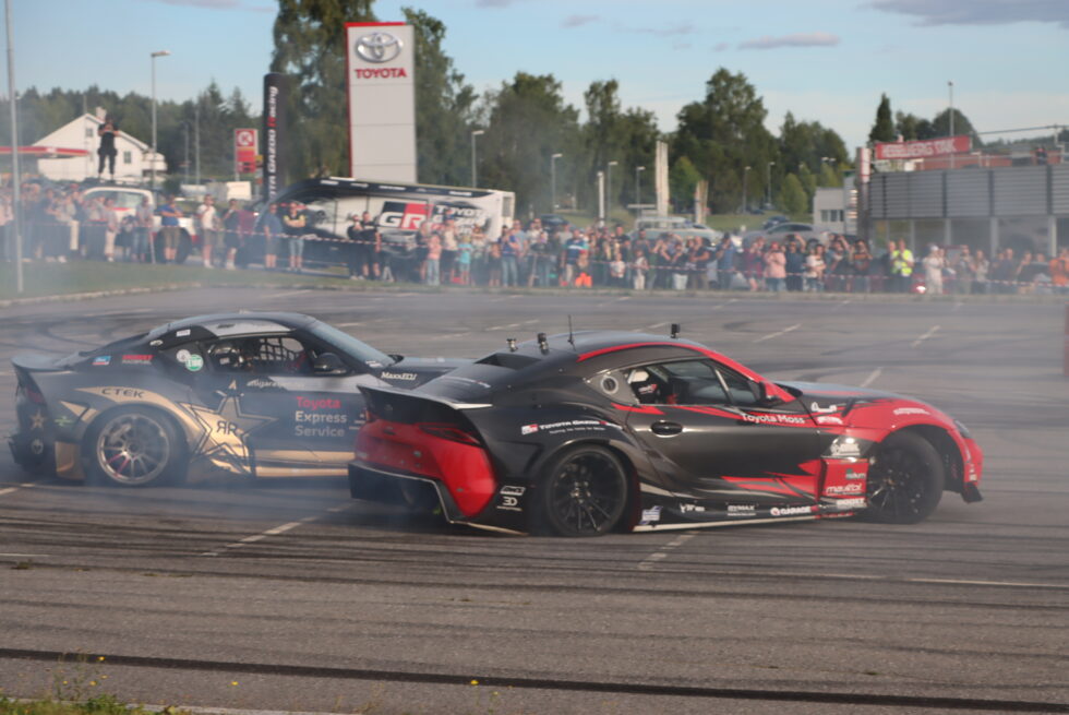 Det blir drifting i år også under Pitstop Motor Week. Her fra da Fredric Aasbø og Tor Anders Ringnes viste frem sine kunstner på et arrangement i august i fjor.