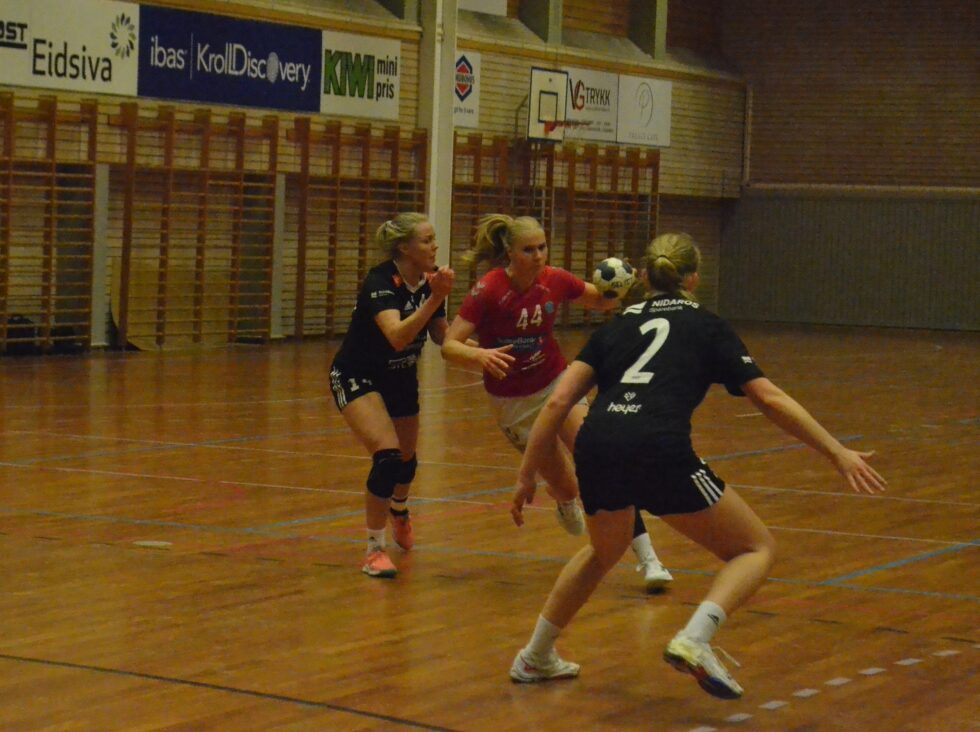 Mali Haldorsson er godt fornøyd med å stadig finne veien til nettmaskene.