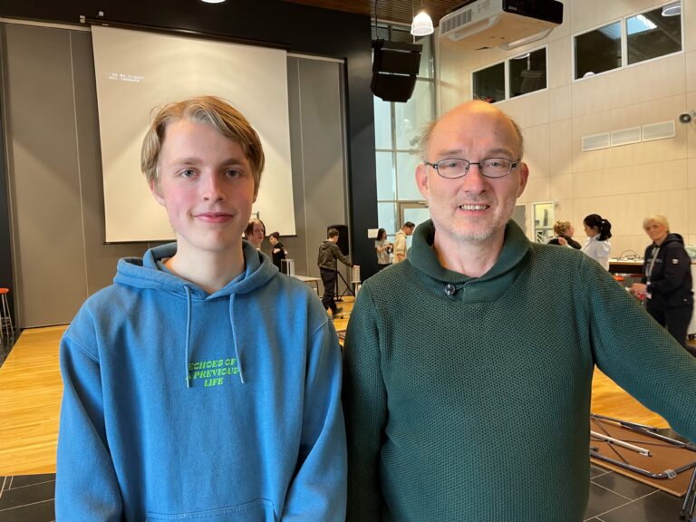Det var stor interesse for spillturneringen på Sentrum videregåendeskole.