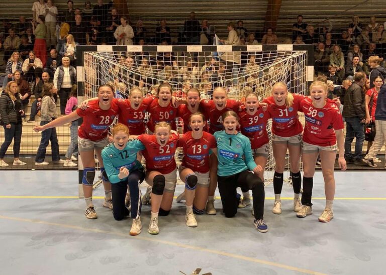 KILs J16 lag i håndball er klare for en historisk sluttspillfinale.