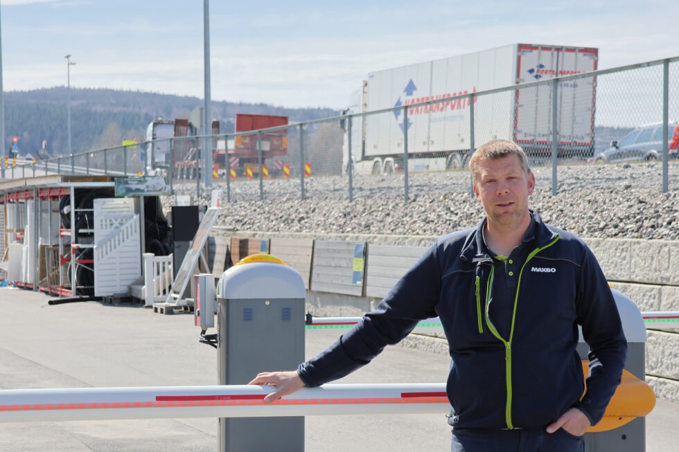 Lars Nilsen er daglig leder på Maxbo og nærmeste nabo til Norsenga brua.