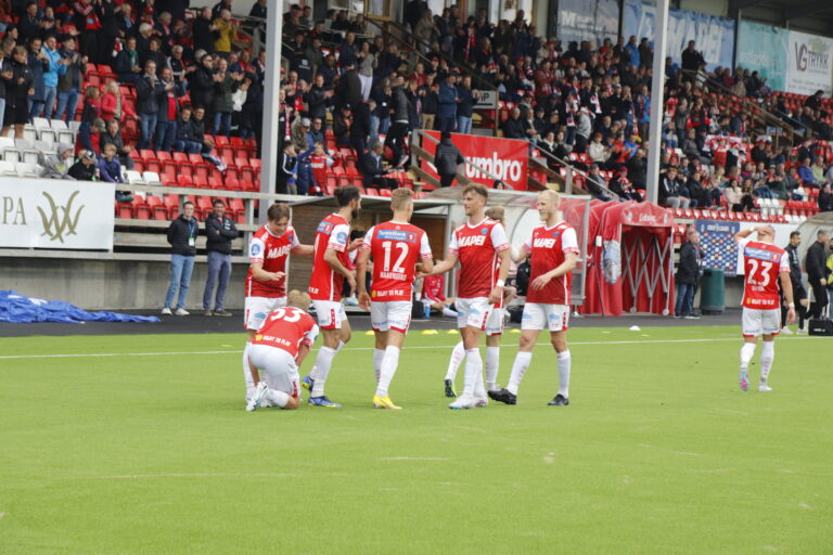 Det blir nok en bortetur, og nok en gang en rundt om Mjøsa.