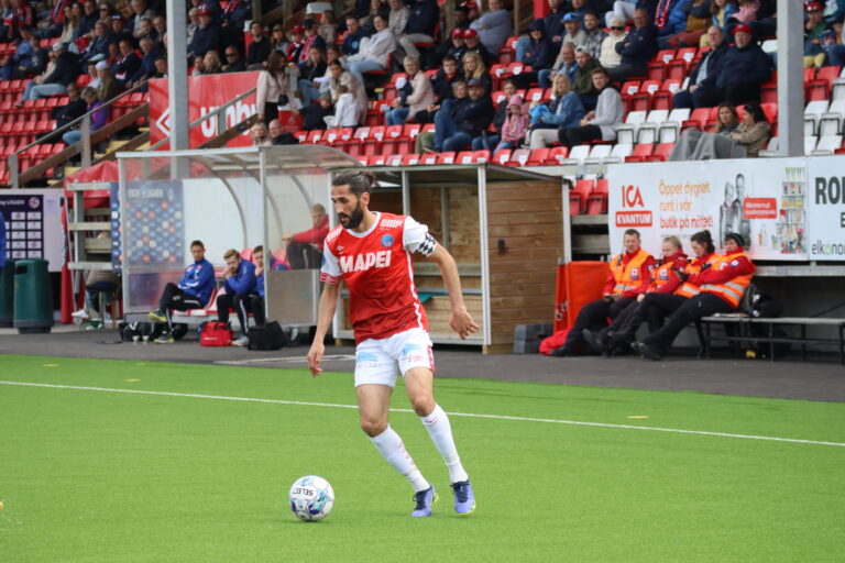Kapteinen Adem Güven ble matchvinner i kampen mot Sogndal.