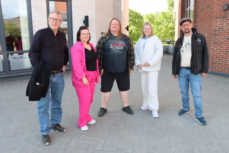 Janne Haug Hagerud og Siri Vårli gjester Kulturstreif. Det samme gjør Stian Fossum.