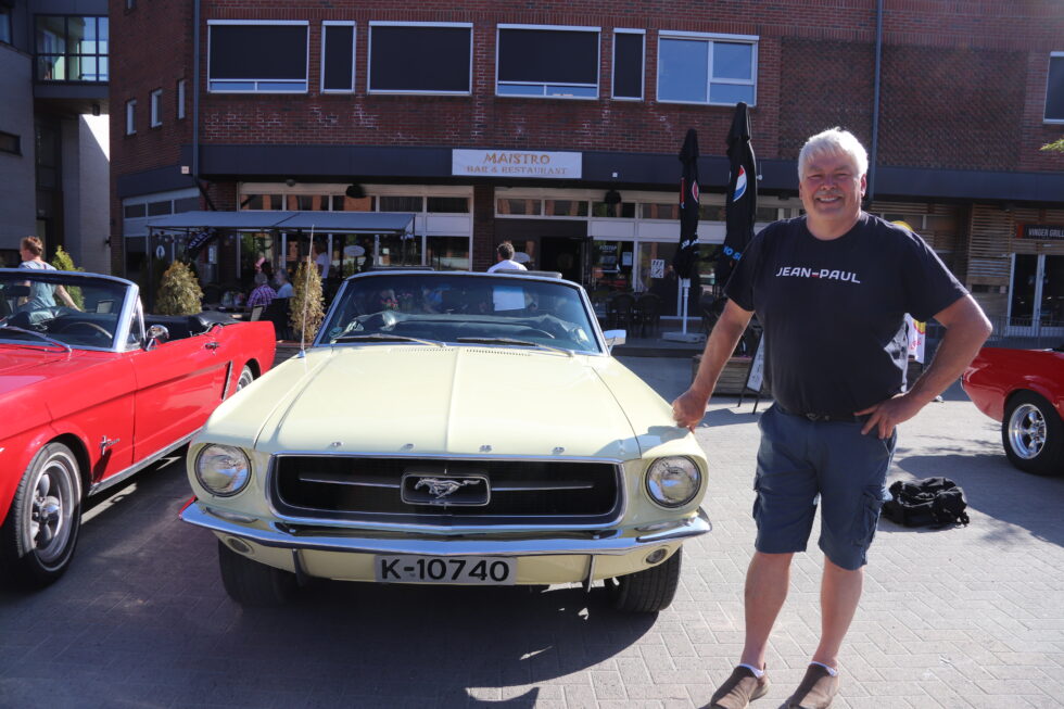 Jan Røkland har et spesielt forhold til sin Ford Mustang.