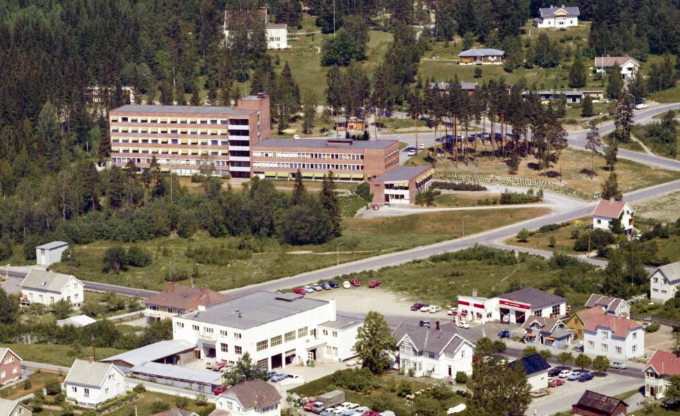 Faksimile fra avisa Glåmdalen etter den offisielle åpningen av Glåmdal sykehus i 1963.