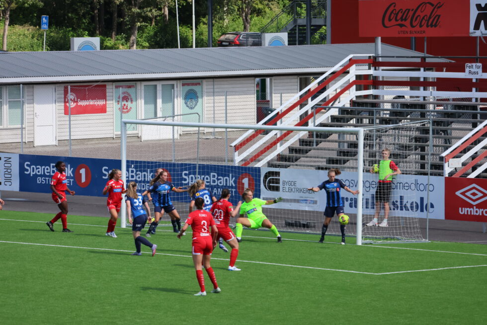 En skuffet trener Rune Skasberg måtte se at det endte med 1-2 tap på Gjemselund mot Stabæk 2.